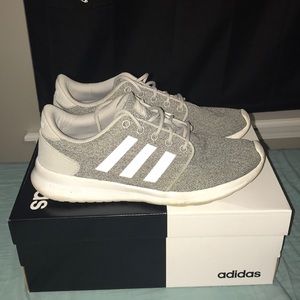 Adidas cloadfoam shoes